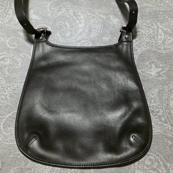 Vintage Coach Slim Hippie Flap Saddle Bag (Style 9135) - Picture 6 of 13